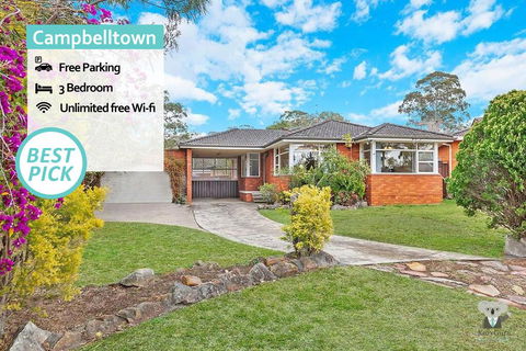 CAMPBELLTOWN HOLIDAY HOME 3 BED + FREE PARKING NCA039 - Tweed Heads Accommodation 0