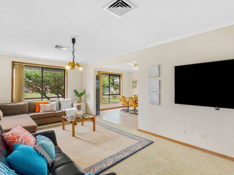CAPEL Family Home, Large Yard, Close To Beach - Tweed Heads Accommodation 3