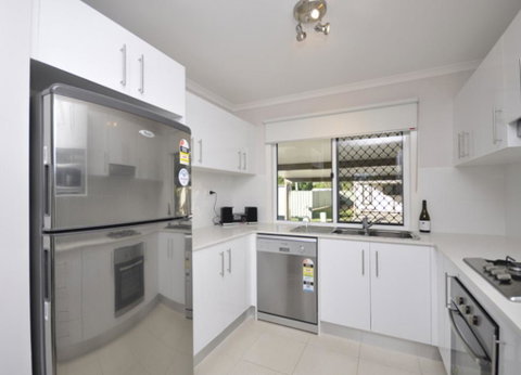 Capricorn Villas - Tweed Heads Accommodation 3