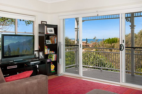 Carolyn's Beach House - Tweed Heads Accommodation 2