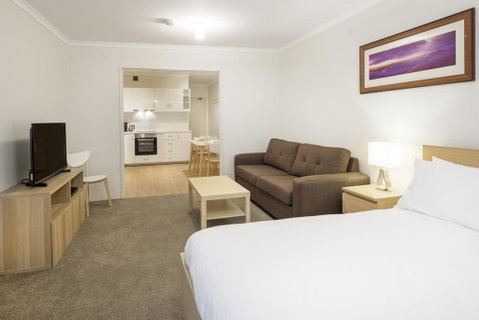 Cascades 3 Well Appointed And Central Location - Tweed Heads Accommodation 0