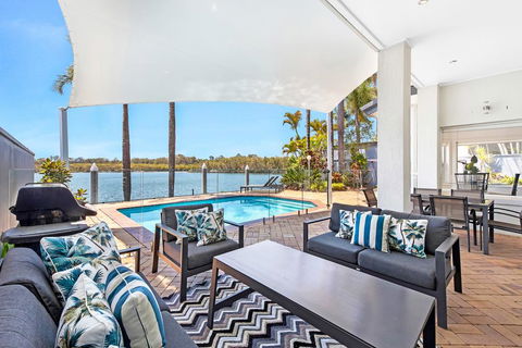 Castaway At The Greens - Tweed Heads Accommodation 0