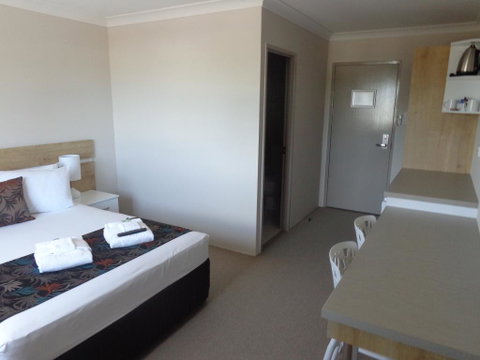 Castle Crest Motel - Tweed Heads Accommodation 2