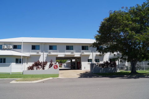Castle Crest Motel - Tweed Heads Accommodation 0