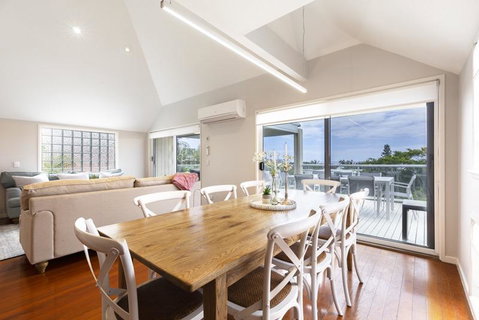 Casual Hamptons Living, Sunshine Beach - Tweed Heads Accommodation 2