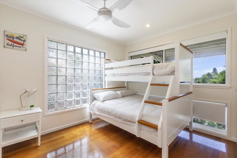 Casual Hamptons Living, Sunshine Beach - Tweed Heads Accommodation 1