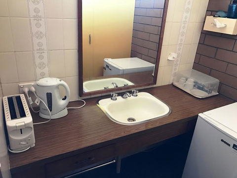 Century Motor Inn - Tweed Heads Accommodation 2