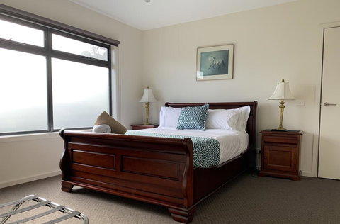 Champagne Stays Apartment - Tweed Heads Accommodation 2