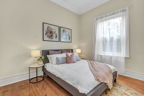 Character Home - Easy Tram To City - Tweed Heads Accommodation 0