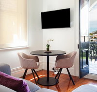 Charming Studio With Balcony in Inner-City Glebe