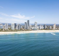 CHELSEA BY THE SEA - 2 BED APART - WALK TO BEACH - Tweed Heads Accommodation