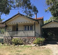 Cherry Blossom Cottage - Beechworth-Getaways - Tweed Heads Accommodation