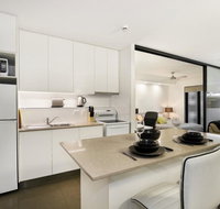 City Getaway Modern Bowen Hills 1 Bedroom with Free WIFI and Parking - Tweed Heads Accommodation