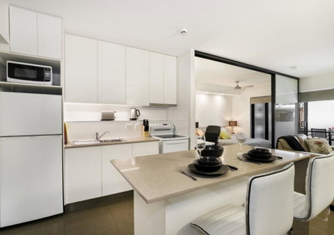 City Getaway Modern Bowen Hills 1 Bedroom With Free WIFI And Parking - Tweed Heads Accommodation 0