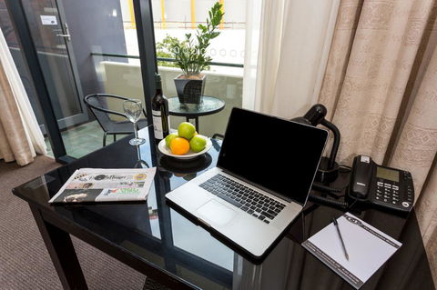 Clarendon Hotel - Tweed Heads Accommodation 2
