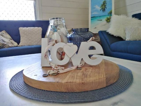 Classic Q'slander, Huge Deck, Pool, Cowboy Stadium - Tweed Heads Accommodation 3