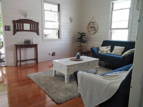 Classic Q'slander, Huge Deck, Pool, Cowboy Stadium - Tweed Heads Accommodation 2