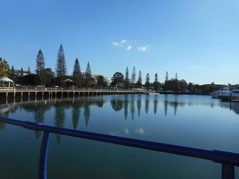 Cleveland Holiday Home - Tweed Heads Accommodation 0
