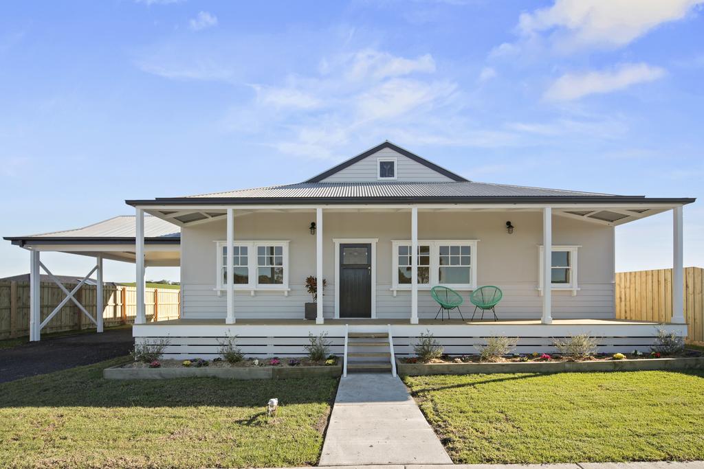 Dalyston ACT Tweed Heads Accommodation