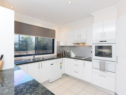 Coastal Haven @ Gerroa - Tweed Heads Accommodation 3