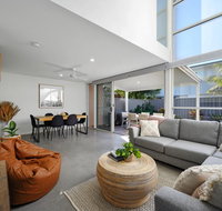 Coastal Living At Wikis - Tweed Heads Accommodation