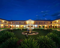 Comfort Inn  Suites King Avenue