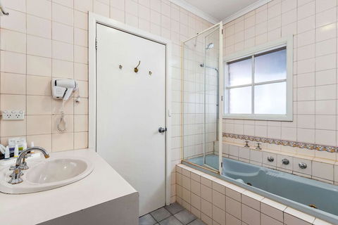 Comfort Inn Greensborough - Tweed Heads Accommodation 1