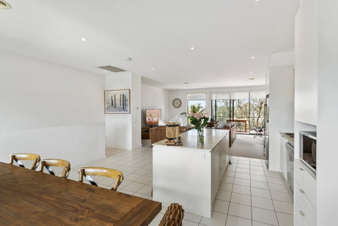 Comfy Coast Drive Condo - Tweed Heads Accommodation 2
