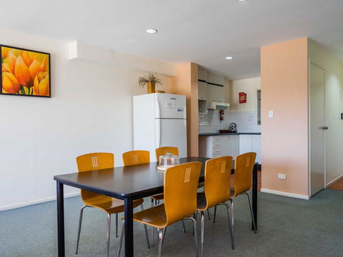 Condo 108 @ Horizons Resort & Golf, Stunning Course + Lake Views - Tweed Heads Accommodation 2