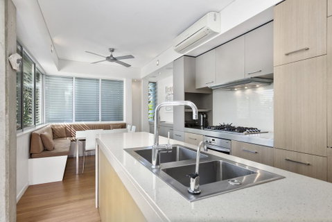 Contemporary & Central, Sunshine Beach - Tweed Heads Accommodation 2