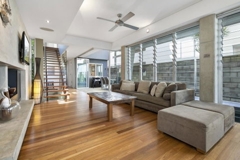 Contemporary & Central, Sunshine Beach - Tweed Heads Accommodation 1