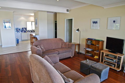 Cooinda, 17 Dulconghi Street - Tweed Heads Accommodation 0