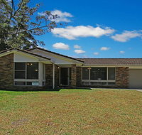 Corner Haven - family retreat with outdoor living - Tweed Heads Accommodation
