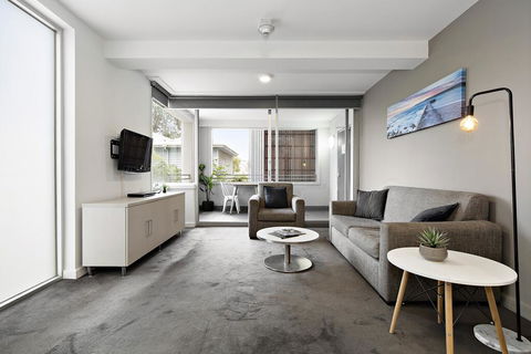 Cosmopolitan Hotel Melbourne - Tweed Heads Accommodation 2