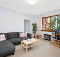 Cosy 2BR plus Parking in Nth Sydney - Tweed Heads Accommodation