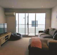 Cosy Modern Apartment in Brunswick - Tweed Heads Accommodation