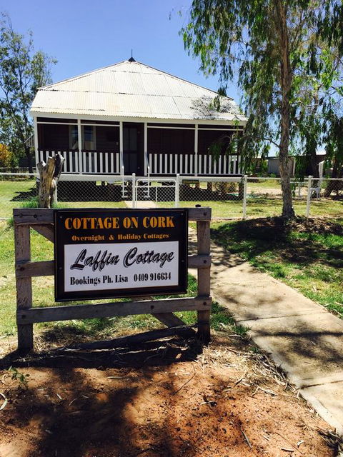 Cottage On Cork -Laffin Cottage - Tweed Heads Accommodation 3