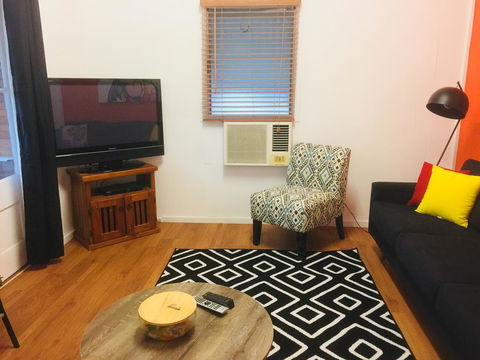 Cottage On Cork -Laffin Cottage - Tweed Heads Accommodation 0