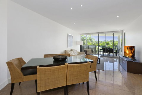 COTTON BEACH ON THE POOL 66 - Tweed Heads Accommodation 2