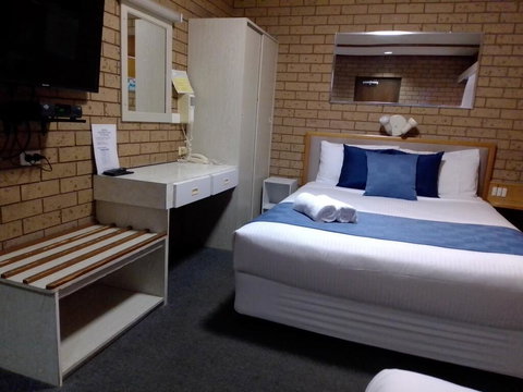 Country Home Motor Inn - Tweed Heads Accommodation 3