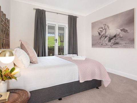 Cowley House - Stunning Entertainer, Views, Pool - Tweed Heads Accommodation 3