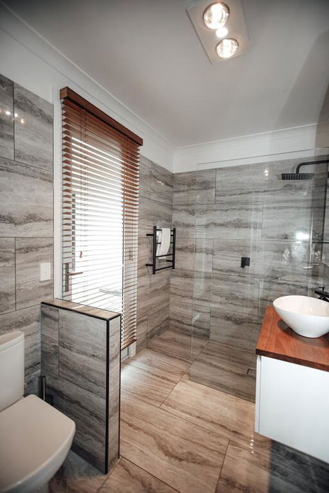 Craypot Cottage Port Campbell - Tweed Heads Accommodation 3
