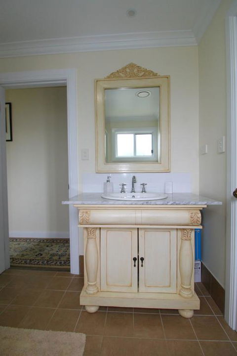 Crescent Haven, 2A View Street, - Tweed Heads Accommodation 3