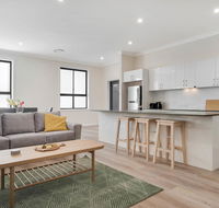 Crooked Lane Apartment - Tweed Heads Accommodation