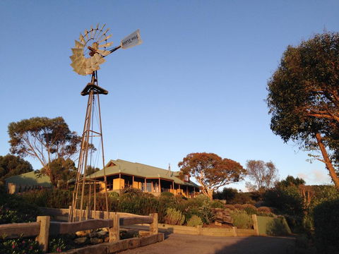 Daysy Hill Country Cottages - Tweed Heads Accommodation 0