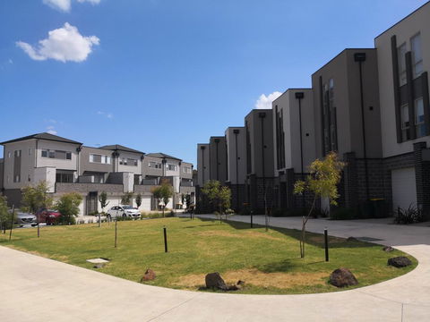 Delicate And Peaceful Bundoora Townhouse 20-R2 - Tweed Heads Accommodation 3