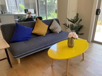 Delicate and Peaceful Bundoora Townhouse 7
