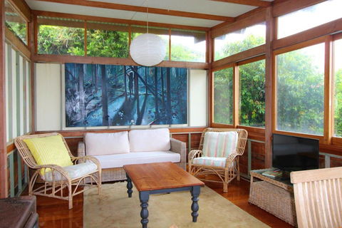 Delicate Nobby Artist Studio, 898 Point Plomer Road - Tweed Heads Accommodation 2