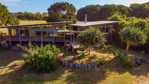 Delicate Nobby Artist Studio, 898 Point Plomer Road - Tweed Heads Accommodation 0