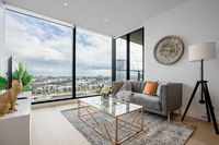 Delightful 2BR RiverviewDocklands